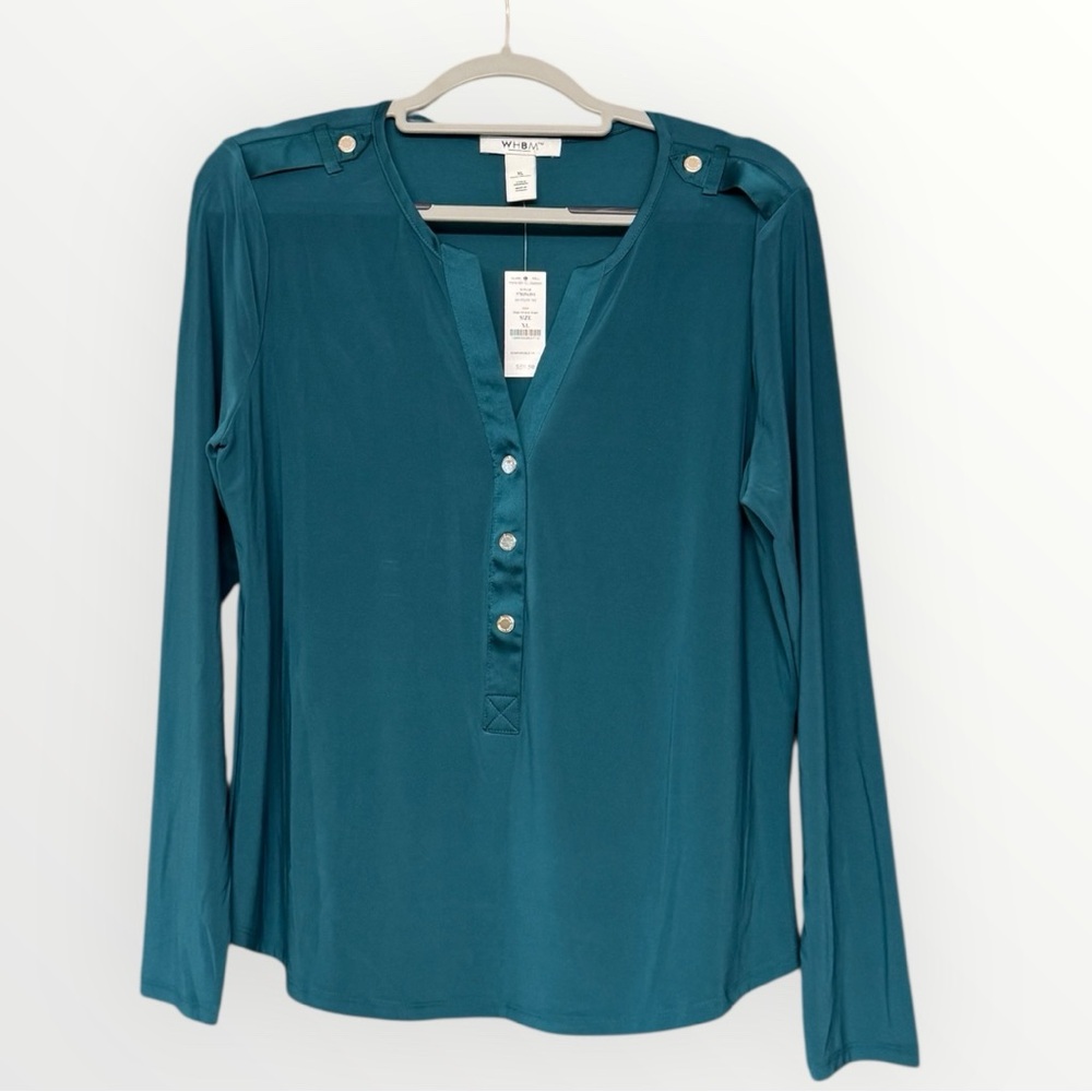 White House Black Market Green Buttoned Long Sleeve Blouse